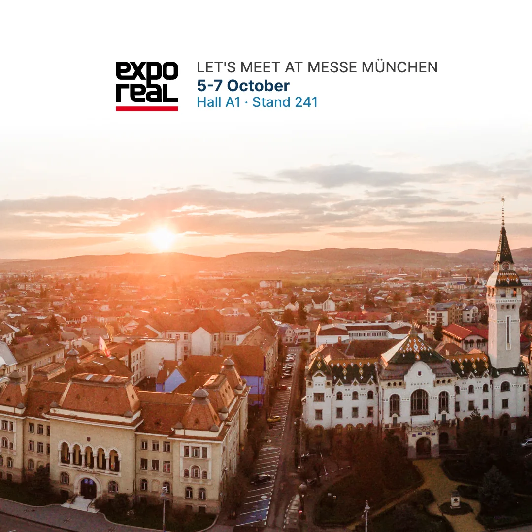 Târgu Mureș at sunset, with the City Hall and the Prefecture Palace. EXPO REAL: let's meet at Messe München, 5–7 October, Hall A1, Stand 241.